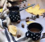 Schwarzer Topf mit Punkten, 0,6 l, 10 cm – Bild 2